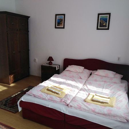 Orgona Vendeghaz Miskolc Exterior photo
