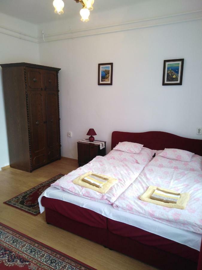 Orgona Vendeghaz Miskolc Exterior photo