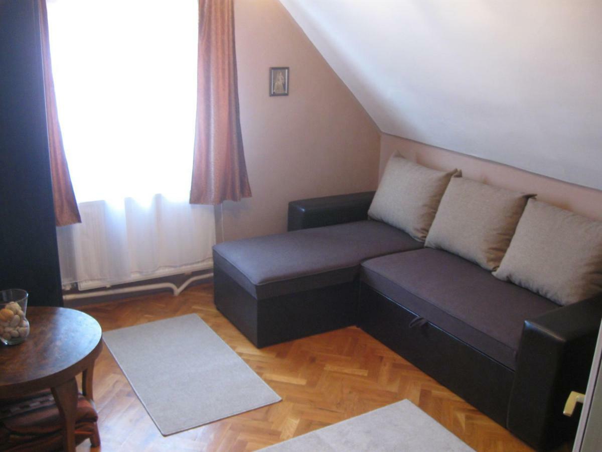 Orgona Vendeghaz Miskolc Exterior photo
