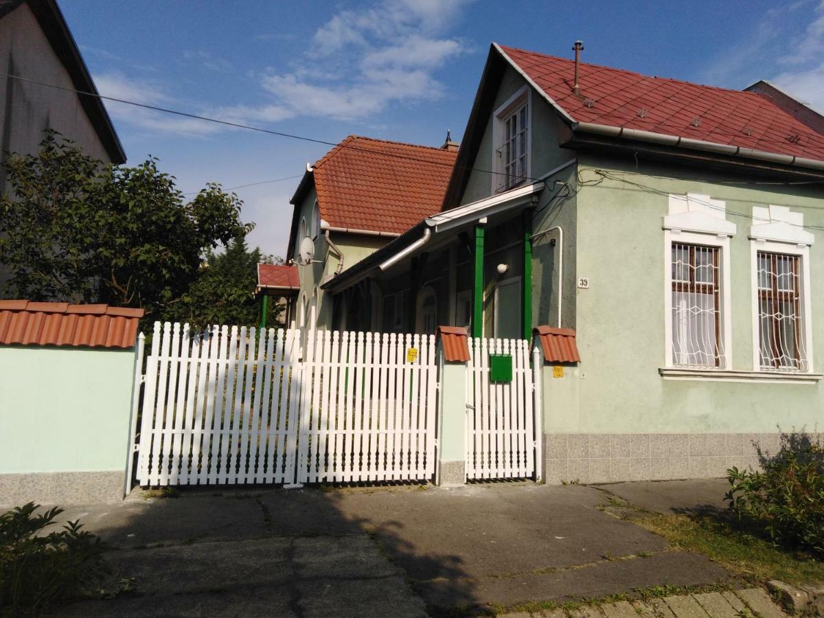 Orgona Vendeghaz Miskolc Exterior photo