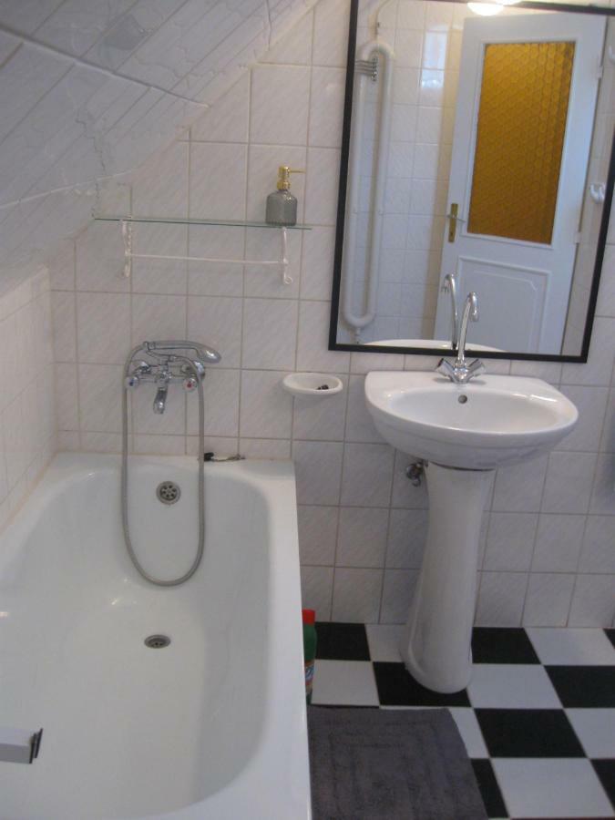 Orgona Vendeghaz Miskolc Exterior photo
